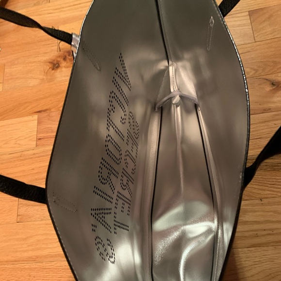 Victoria Secret bag - Picture 3 of 3